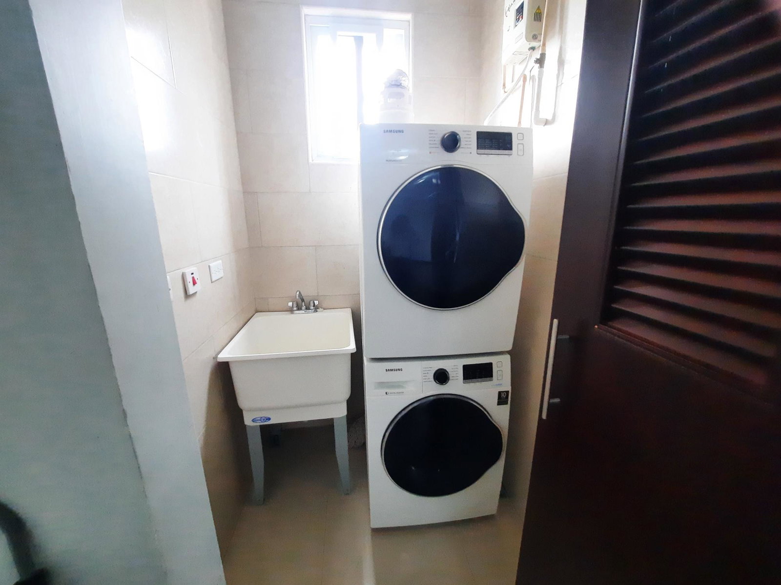 Eleventh image of 23-16 Fairway Avenue, Kingston in Kingston 5, St. Andrew, Jamaica - property is For Sale