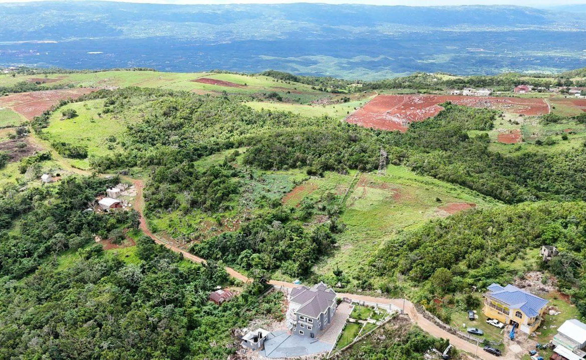 Sixth image of Spur Tree, California in Spur Tree, Manchester, Jamaica - property is For Sale