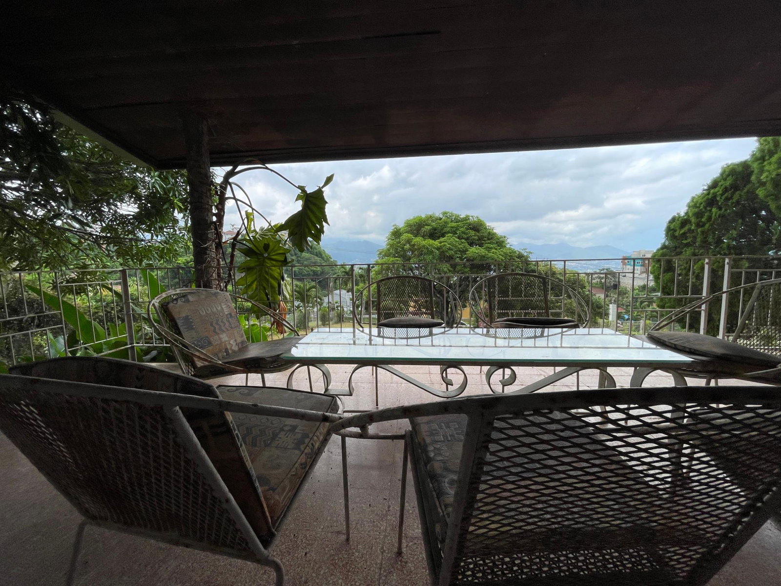 3-Bedroom-Fixer-Upper-in-St.-Andrew-Investment-Opportunity Eleventh image of Brentwood Terrace in Red Hills, St. Andrew, Jamaica - property is For Sale