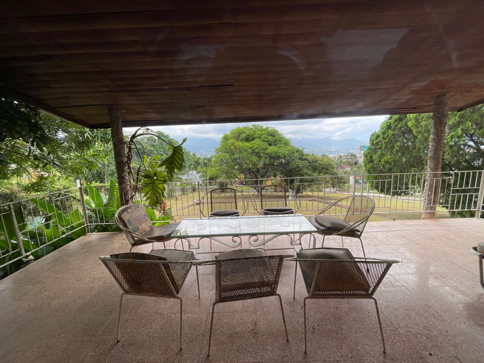 3-Bedroom-Fixer-Upper-in-St.-Andrew-Investment-Opportunity Thirteenth image of Brentwood Terrace in Red Hills, St. Andrew, Jamaica - property is For Sale