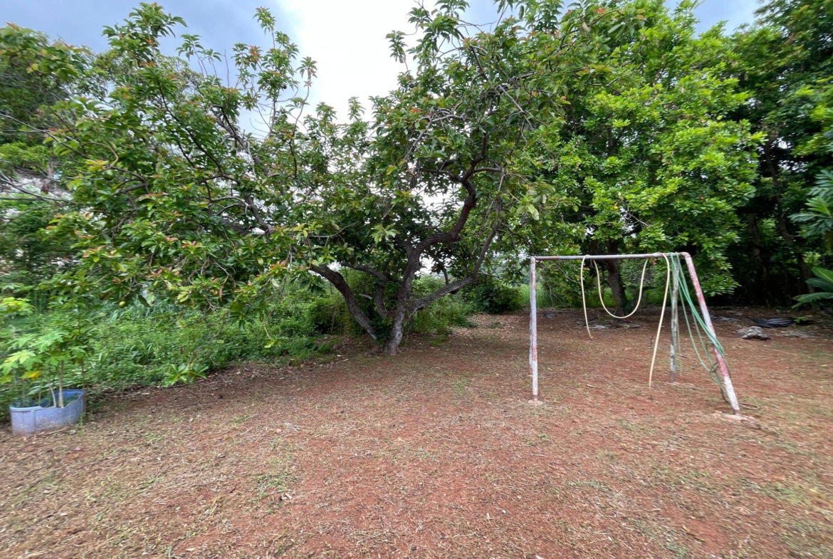 Fifteenth image of Brentwood Terrace in Red Hills, St. Andrew, Jamaica - property is For Sale