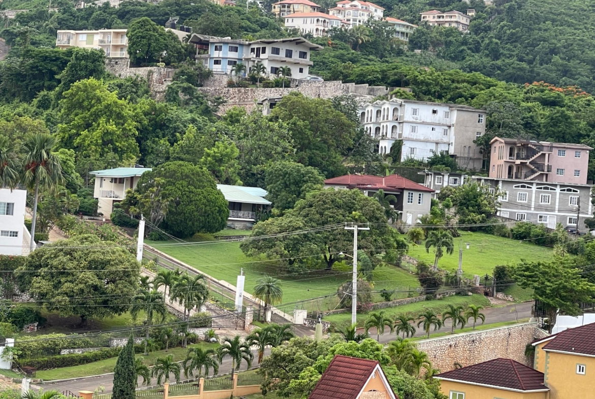 Nineteenth image of Brentwood Terrace in Red Hills, St. Andrew, Jamaica - property is For Sale