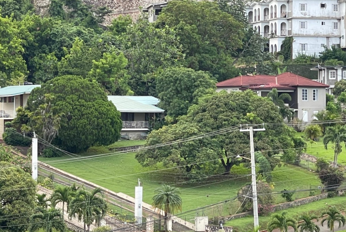 Third image of Brentwood Terrace in Red Hills, St. Andrew, Jamaica - property is For Sale