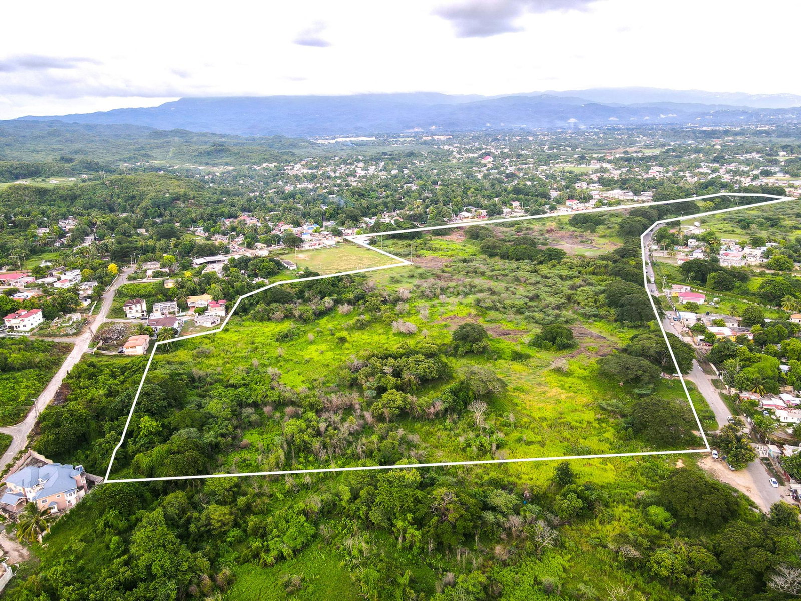 Second image of 1014a+b- St. John's Road in Green Acres, St. Catherine, Jamaica - property is For Sale