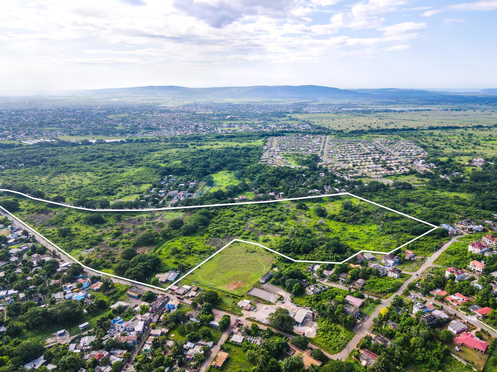 Fifteenth image of 1014a+b- St. John's Road in Green Acres, St. Catherine, Jamaica - property is For Sale