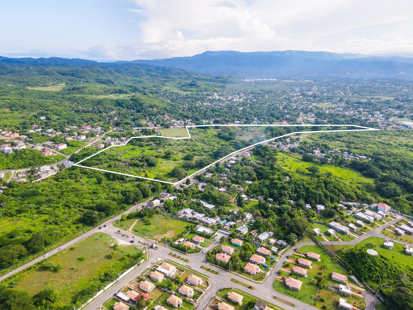 Sixteenth image of 1014a+b- St. John's Road in Green Acres, St. Catherine, Jamaica - property is For Sale