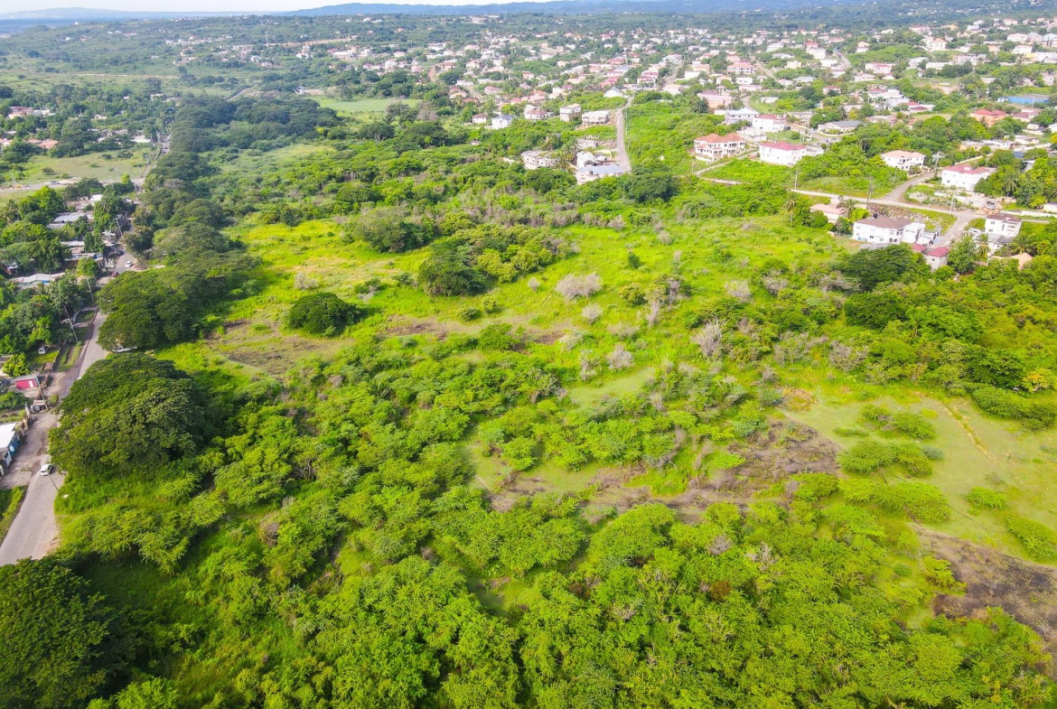Twentieth image of 1014a+b- St. John's Road in Green Acres, St. Catherine, Jamaica - property is For Sale