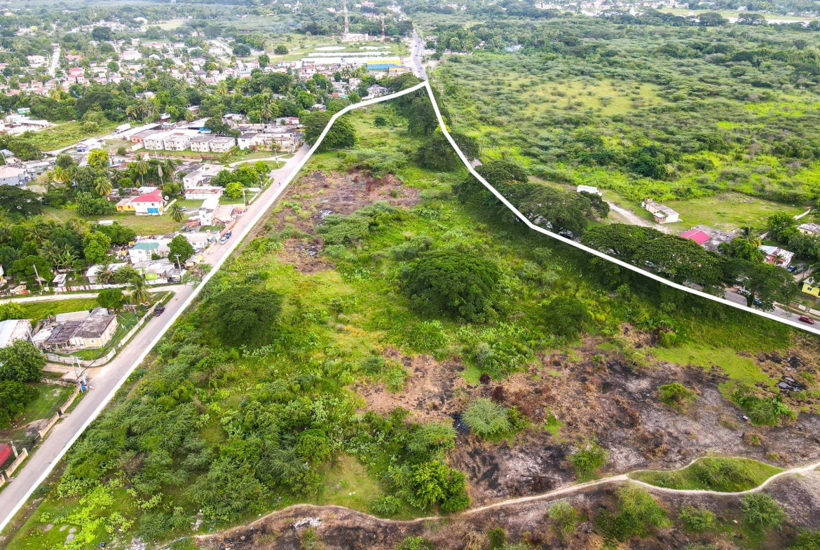 Fourth image of 1014a+b- St. John's Road in Green Acres, St. Catherine, Jamaica - property is For Sale