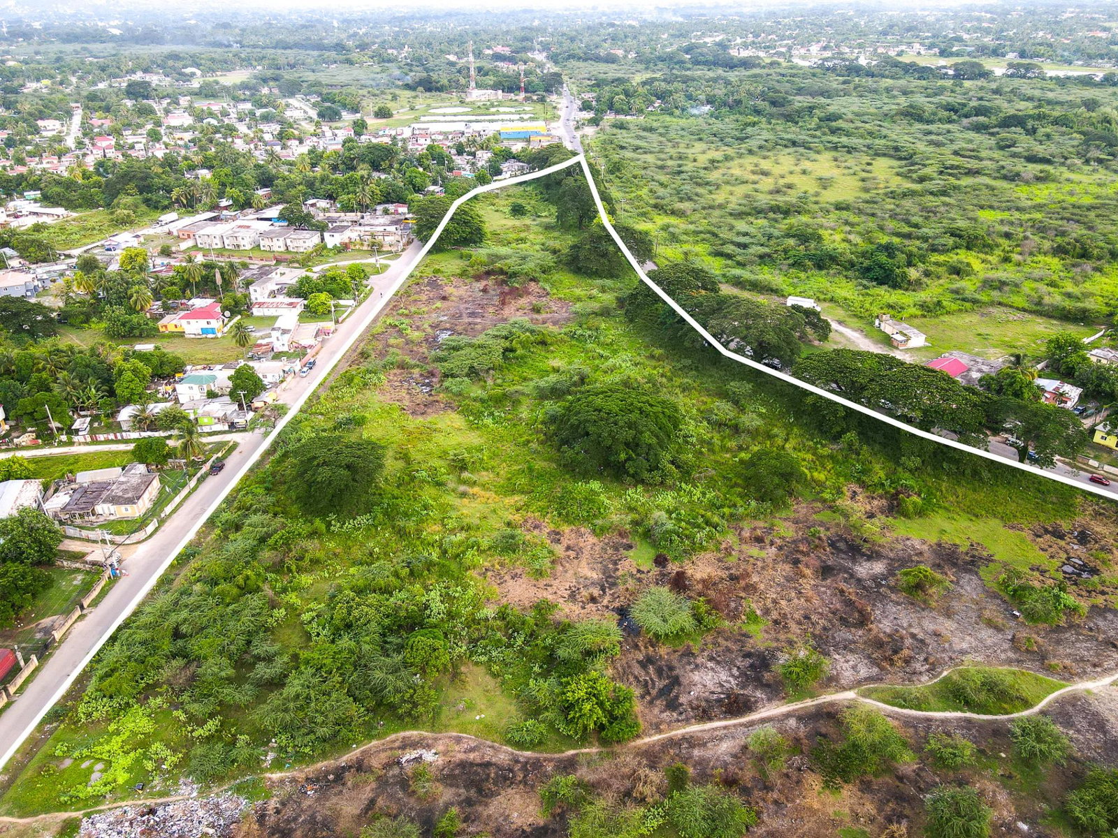 Fourth image of 1014a+b- St. John's Road in Green Acres, St. Catherine, Jamaica - property is For Sale