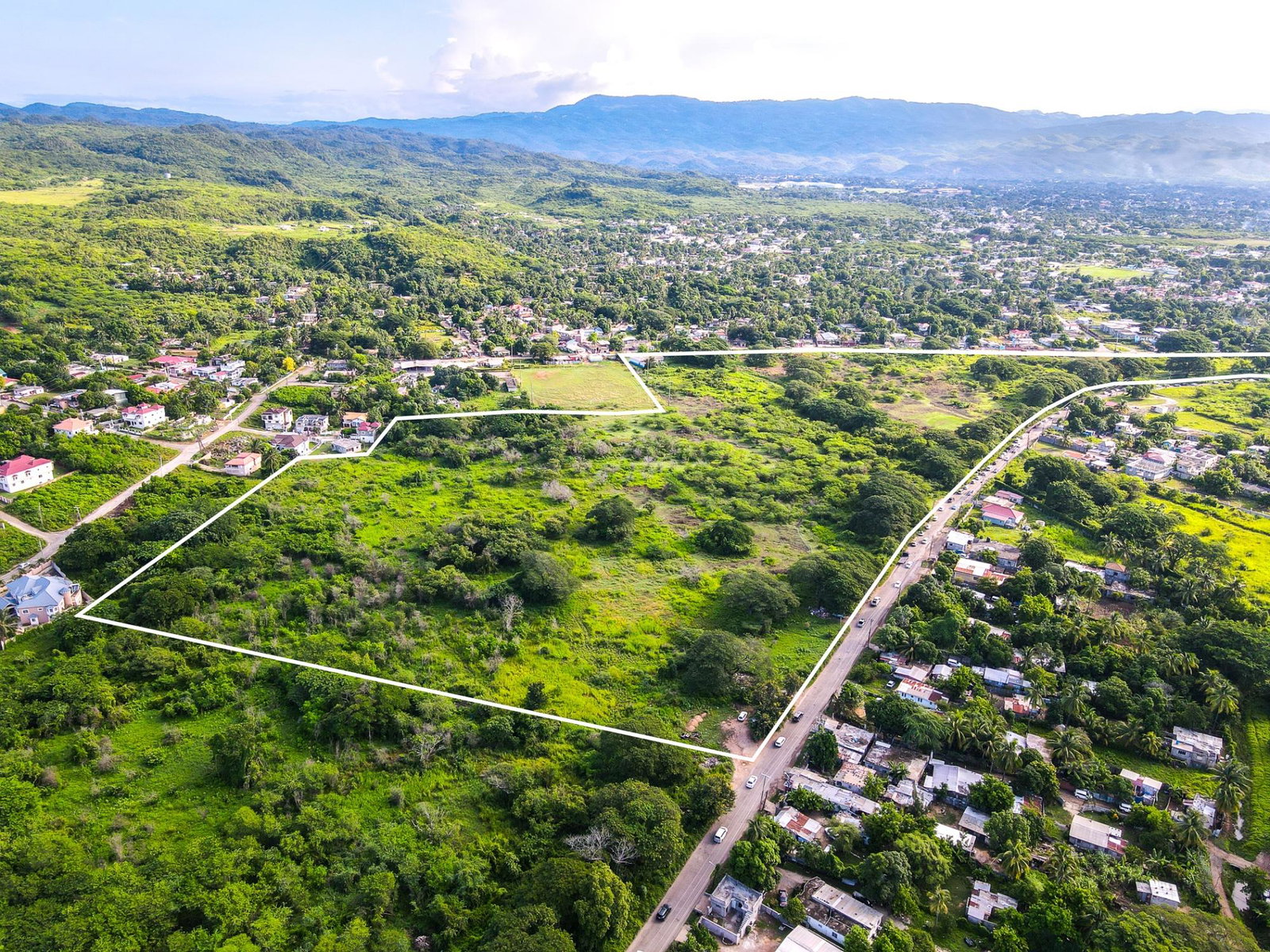 Sixth image of 1014a+b- St. John's Road in Green Acres, St. Catherine, Jamaica - property is For Sale