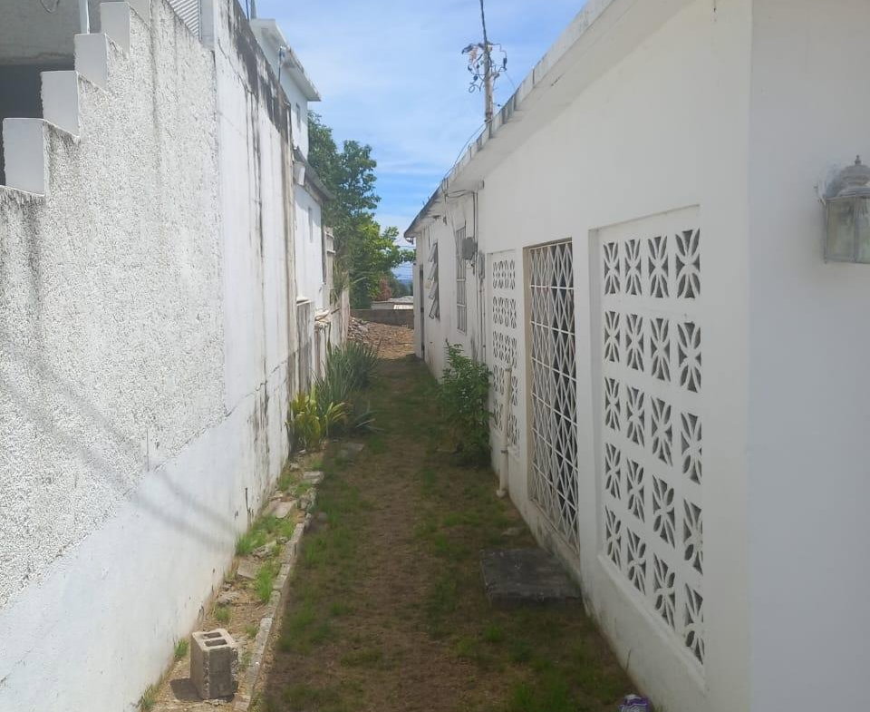 Seventh image of 32 Habour Drive in HARBOUR VIEW, St. Andrew, Jamaica - property is For Sale