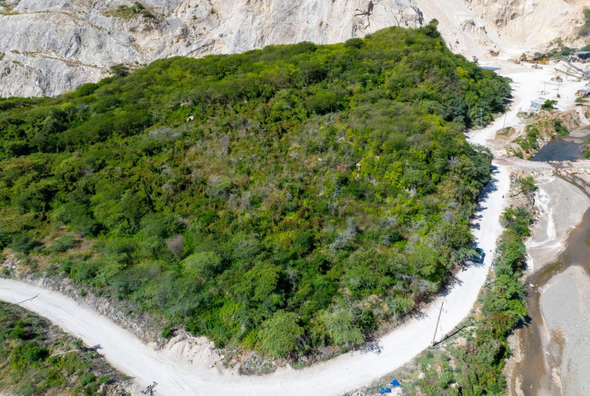 Fifth image of Parl Road in BULL BAY, St. Andrew, Jamaica - property is For Sale
