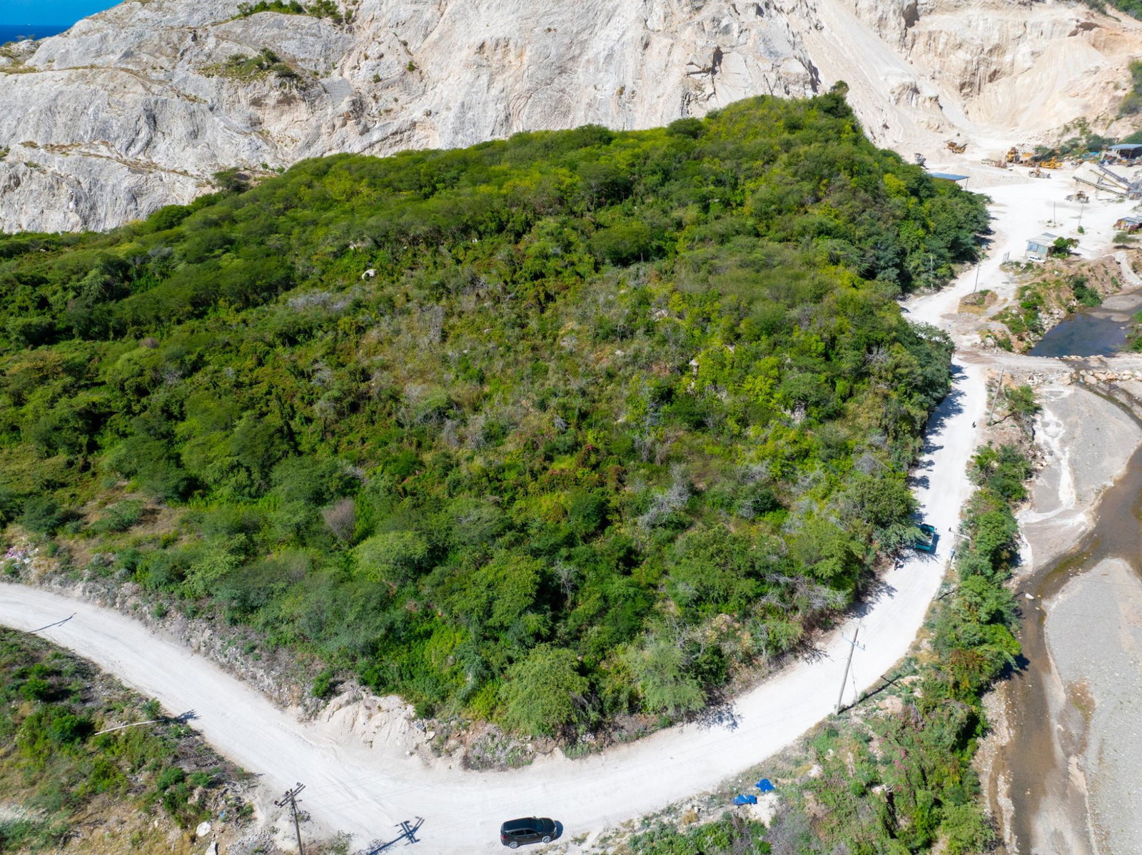 Fifth image of Parl Road in BULL BAY, St. Andrew, Jamaica - property is For Sale