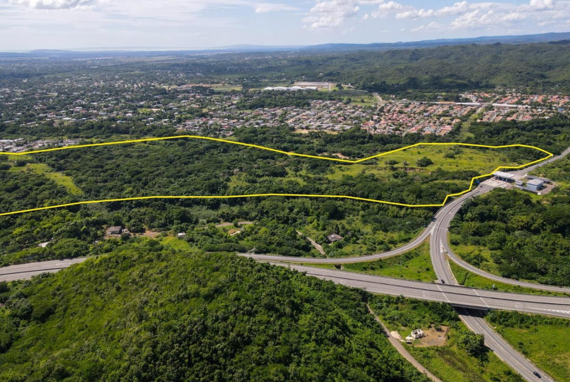 Fifth image of Part of Angels Pen in Angels, St. Catherine, Jamaica - property is For Sale