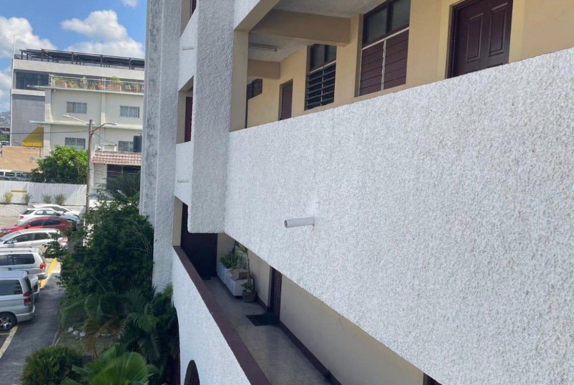 Eleventh image of 306-86 Constant Spring rd in Kingston 8, St. Andrew, Jamaica - property is For Sale