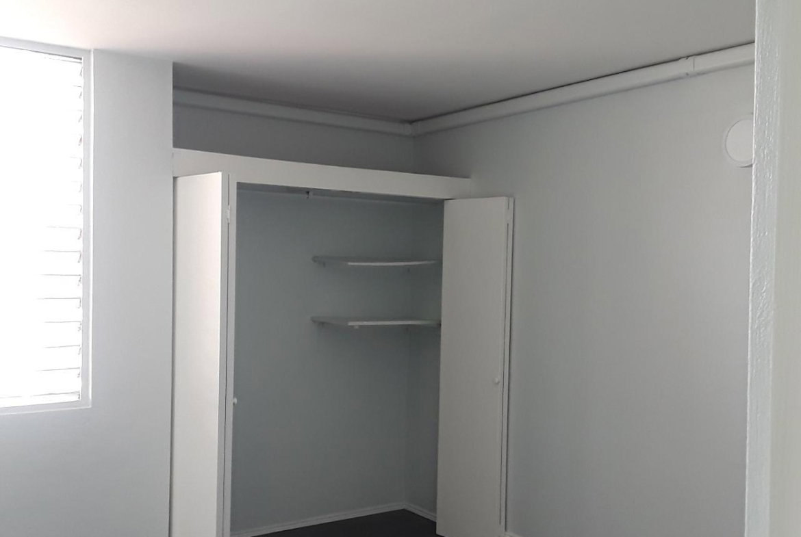 Tenth image of 306-86 Constant Spring rd in Kingston 8, St. Andrew, Jamaica - property is For Sale