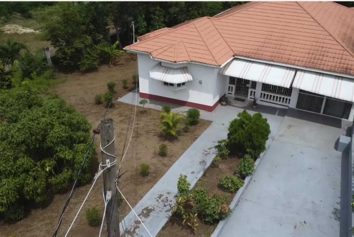 First image of 17 Montclair Drive in May Pen, Clarendon, Jamaica - property is For Rent