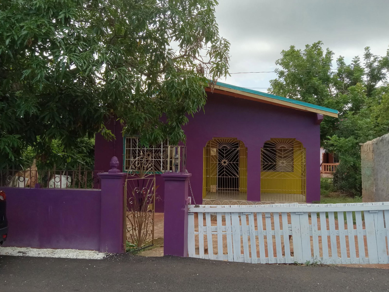 Charming-2-Bedroom-Home-for-Sale-in-Sea-Air-District-Manchester First image of Sea Air District, Watson in Downs, Manchester, Jamaica - property is For Sale