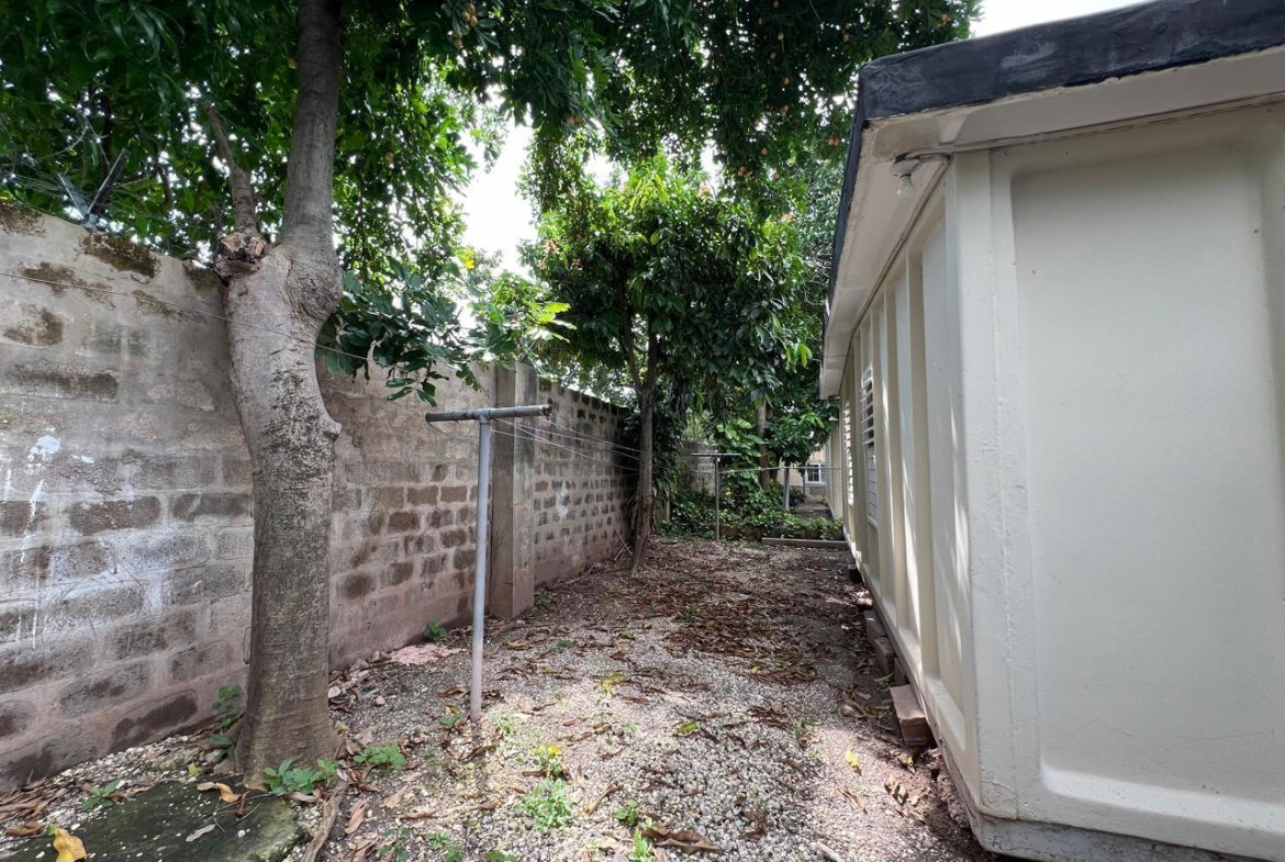 Tenth image of 10 Vilma Avenue in Kingston 20, St. Andrew, Jamaica - property is For Sale
