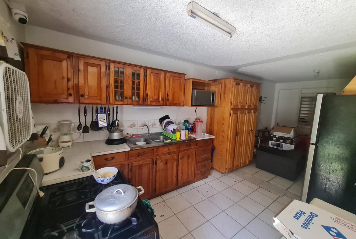 Second image of 8 North West 3rd Street, 7 in Greater Portmore, St. Catherine, Jamaica - property is For Sale