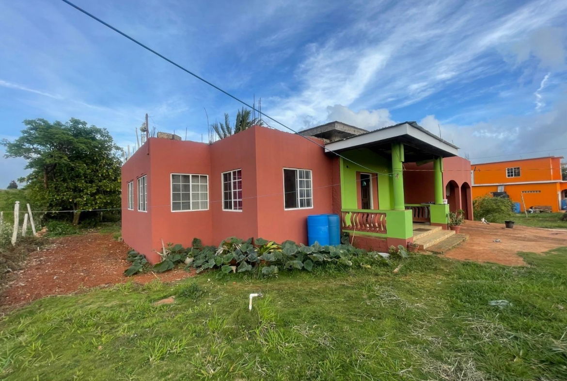 Charming-3-Bedroom-Home-for-Sale-in-Wigton-Mandeville Second image of Wigton, Cross Keys in Mandeville, Manchester, Jamaica - property is For Sale