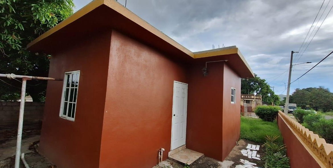 Fifth image of 445 Carlston Crescent in Cumberland, St. Catherine, Jamaica - property is For Sale