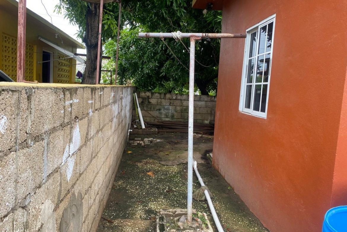 Eighth image of 445 Carlston Crescent in Cumberland, St. Catherine, Jamaica - property is For Sale