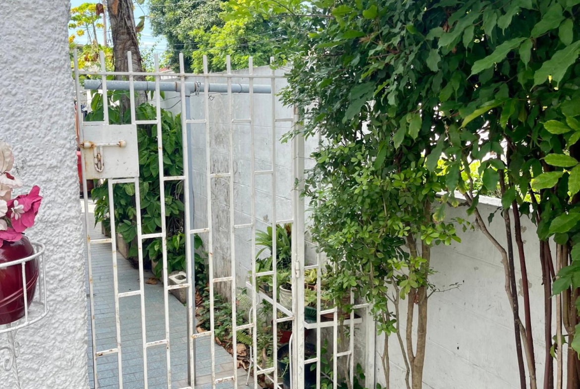 Seventh image of 11 Covington Close in Kingston 10, St. Andrew, Jamaica - property is For Sale