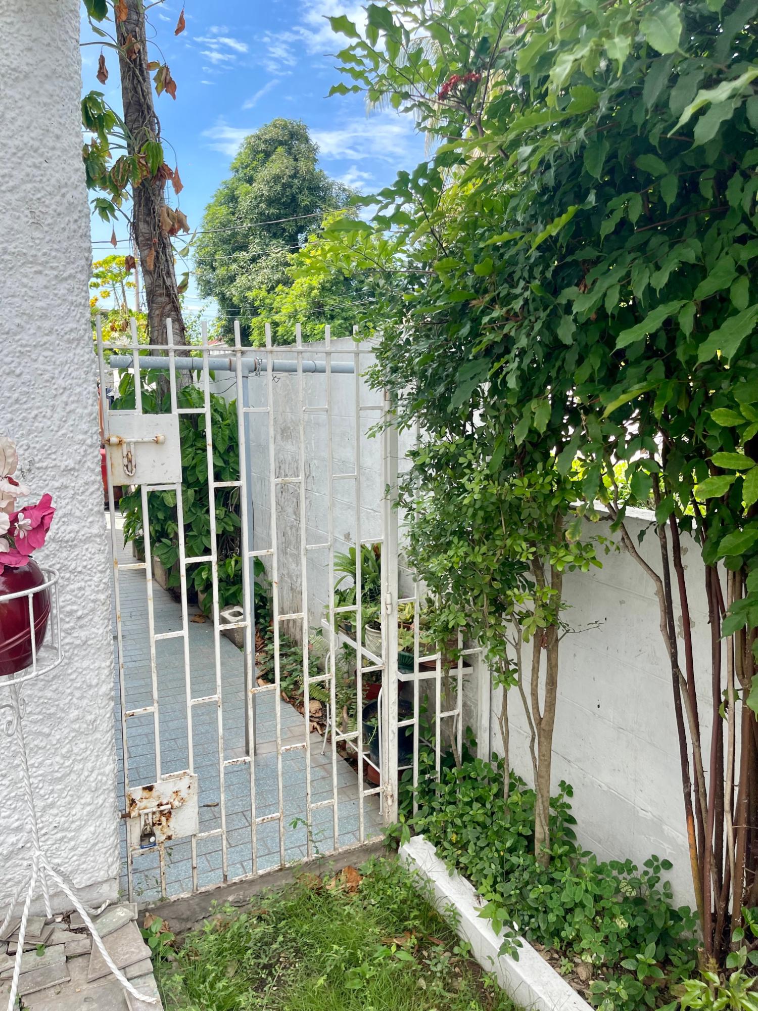 Seventh image of 11 Covington Close in Kingston 10, St. Andrew, Jamaica - property is For Sale