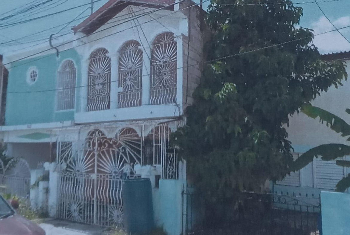 First image of 185-11d Hamilton Gardens, Gregory in Greater Portmore, St. Catherine, Jamaica - property is For Sale
