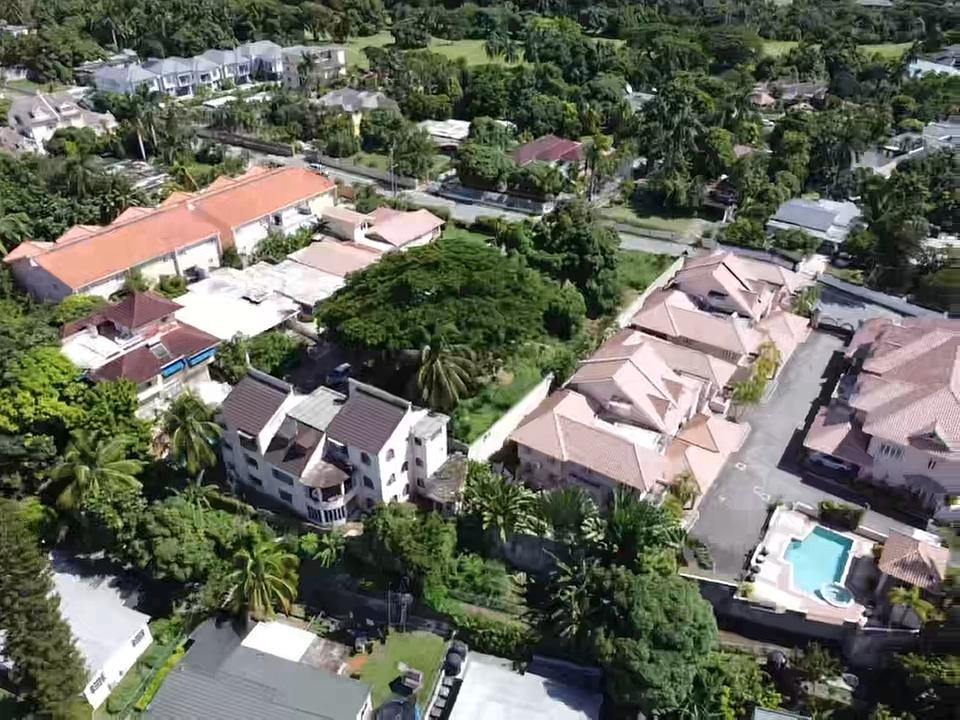 Third image of 4 Linmar Close, Norbrook in Kingston 8, St. Andrew, Jamaica - property is For Sale