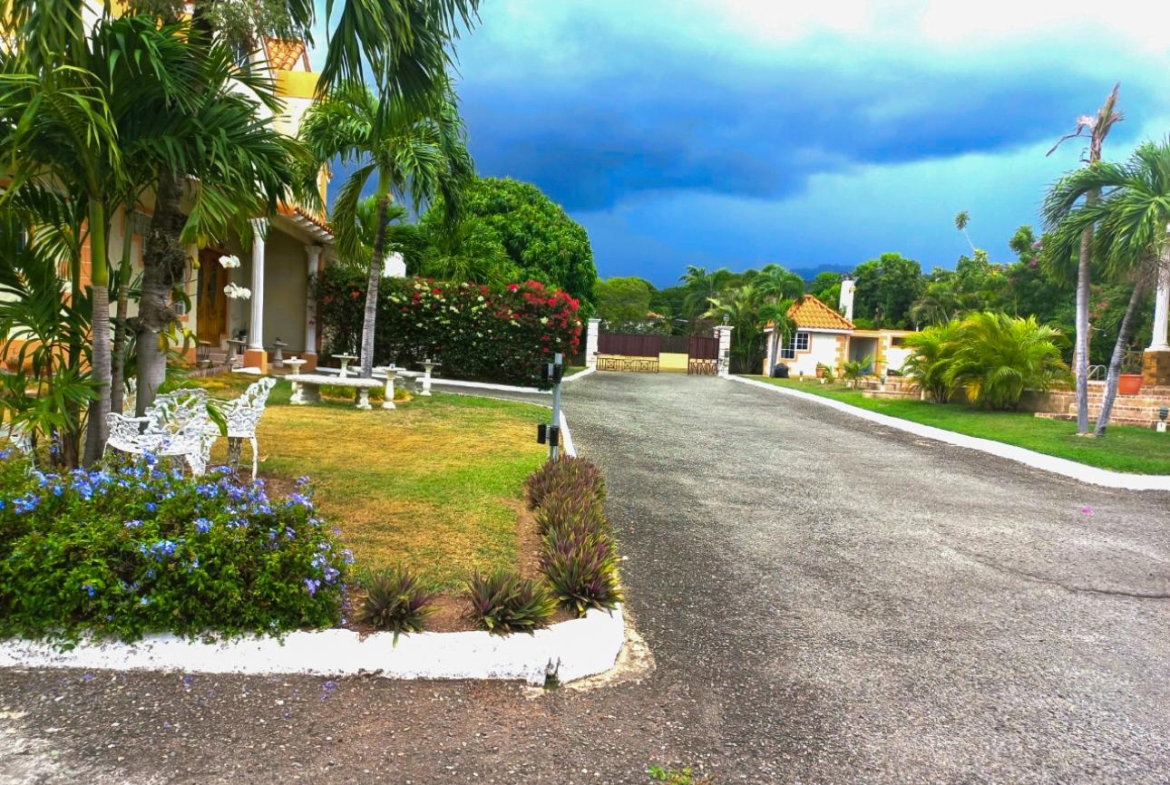 Third image of 6-2 Tyndhurst Avenue in Kingston 6, St. Andrew, Jamaica - property is For Sale