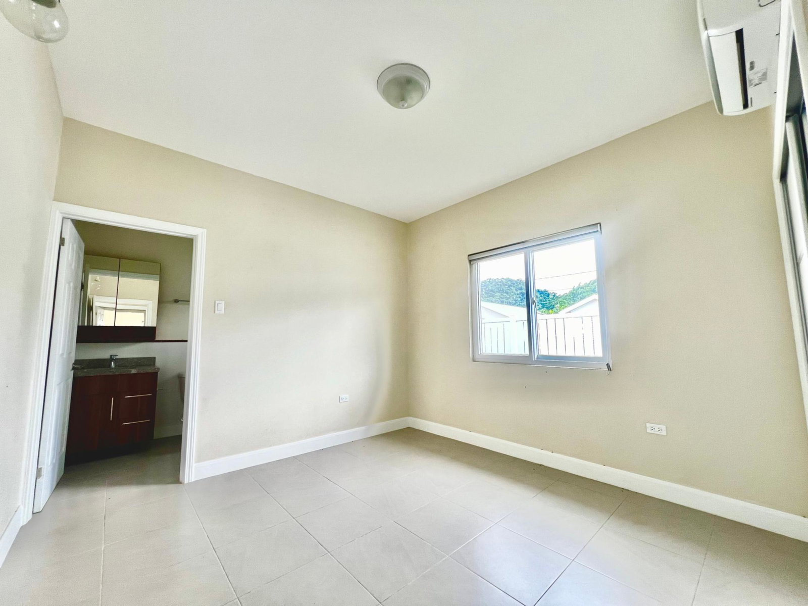 Seventeenth image of 33-103 Seawind, Oceanpointe in Point, Hanover, Jamaica - property is For Sale