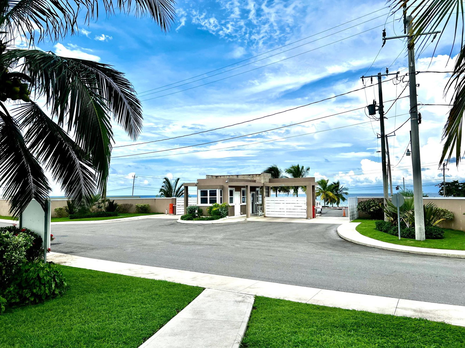 Twentieth image of 33-103 Seawind, Oceanpointe in Point, Hanover, Jamaica - property is For Sale