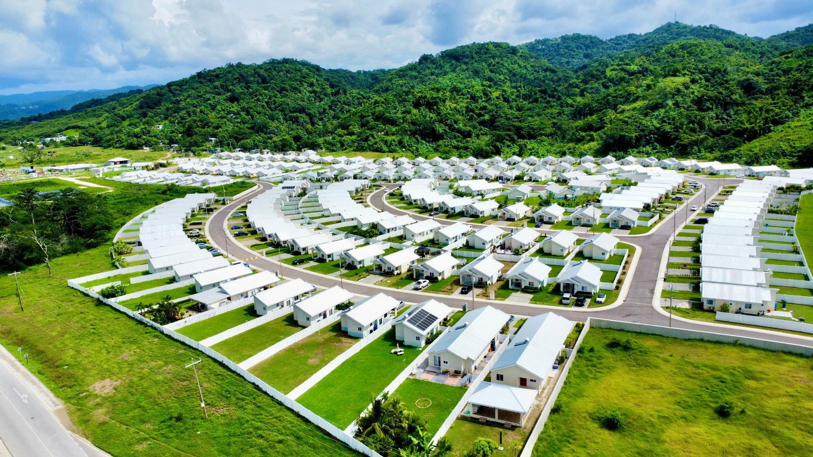 Twenty-Fifth image of 33-103 Seawind, Oceanpointe in Point, Hanover, Jamaica - property is For Sale