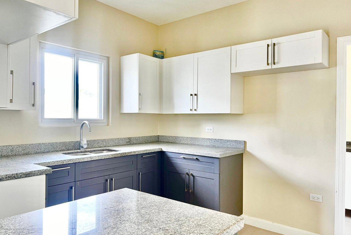 Sixth image of 33-103 Seawind, Oceanpointe in Point, Hanover, Jamaica - property is For Sale