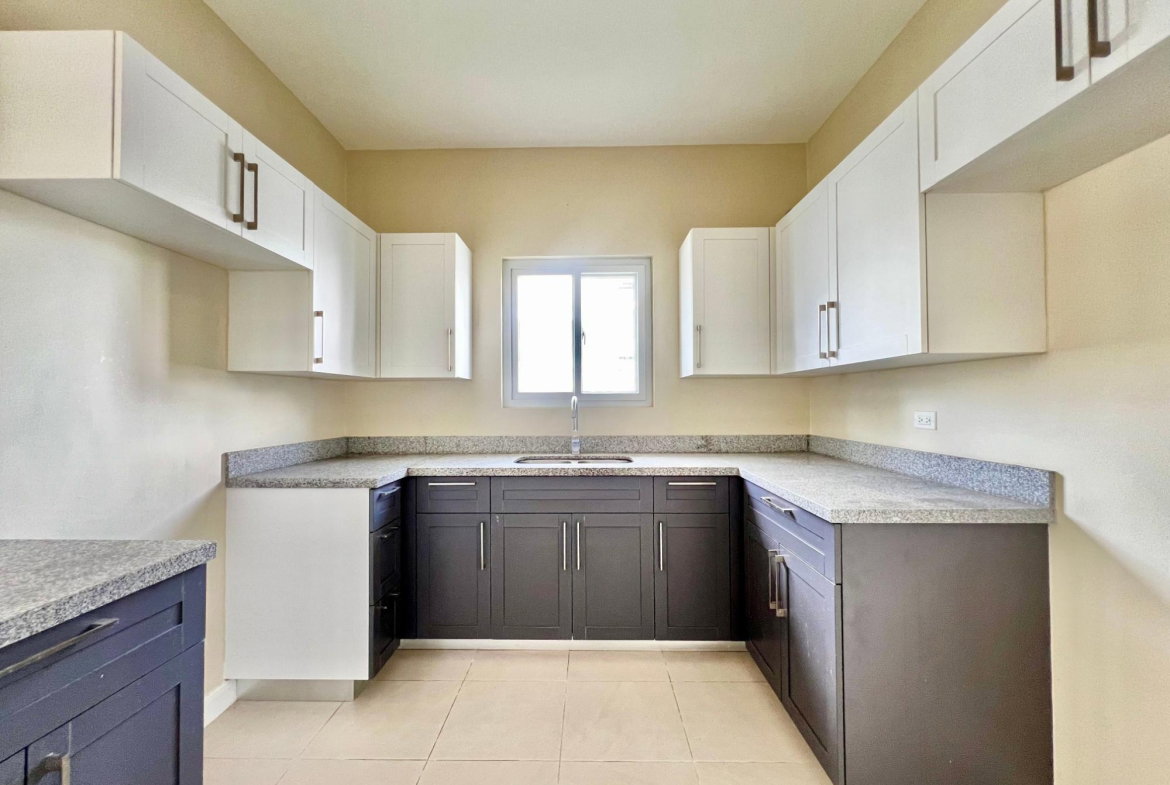 Seventh image of 33-103 Seawind, Oceanpointe in Point, Hanover, Jamaica - property is For Sale