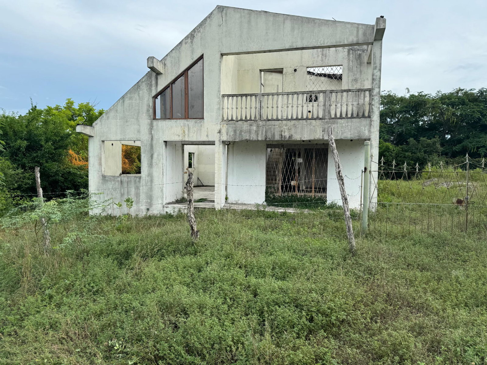Eleventh image of 16 Trenton Crescent, Maypen in Trenton, Clarendon, Jamaica - property is For Sale