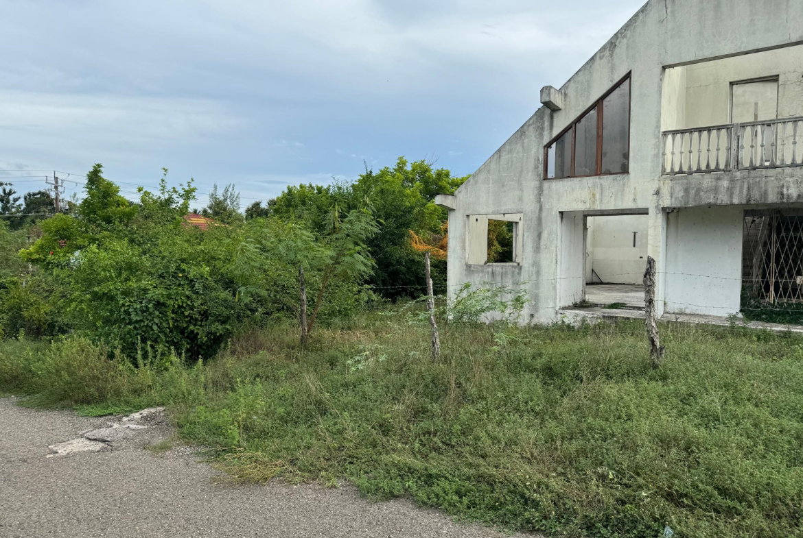 Tenth image of 16 Trenton Crescent, Maypen in Trenton, Clarendon, Jamaica - property is For Sale