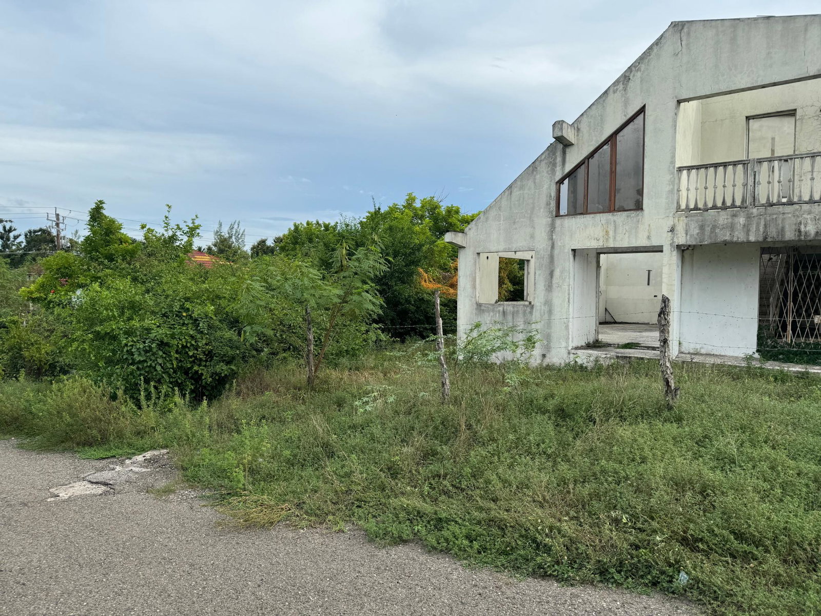 Tenth image of 16 Trenton Crescent, Maypen in Trenton, Clarendon, Jamaica - property is For Sale