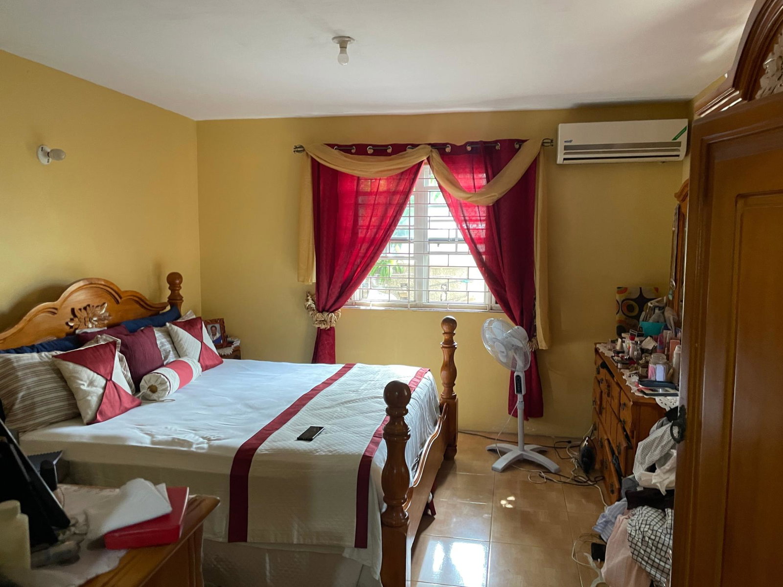 Family-Home-for-Sale-at-40-Atoll-Avenue-Harbour-View-Kingston Second image of 40 Atoll Avenue, Kingston 17 in HARBOUR VIEW, St. Andrew, Jamaica - property is For Sale