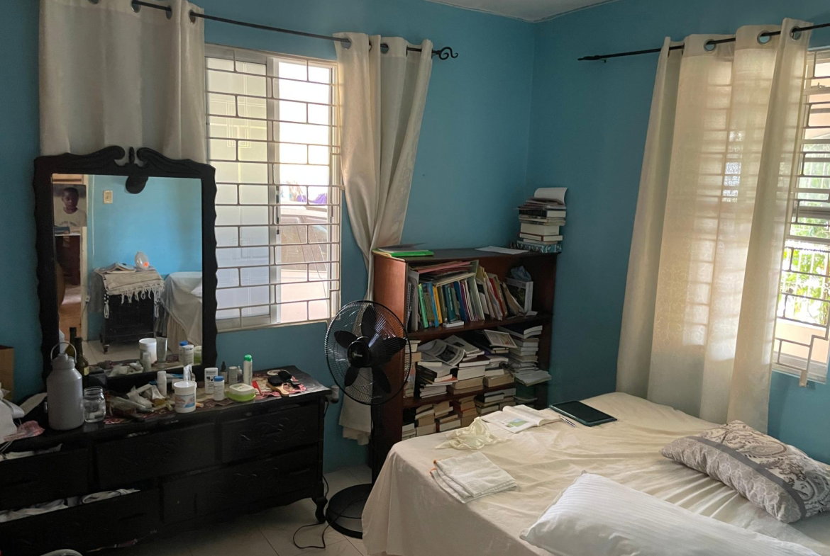 Eighth image of 40 Atoll Avenue, Kingston 17 in HARBOUR VIEW, St. Andrew, Jamaica - property is For Sale