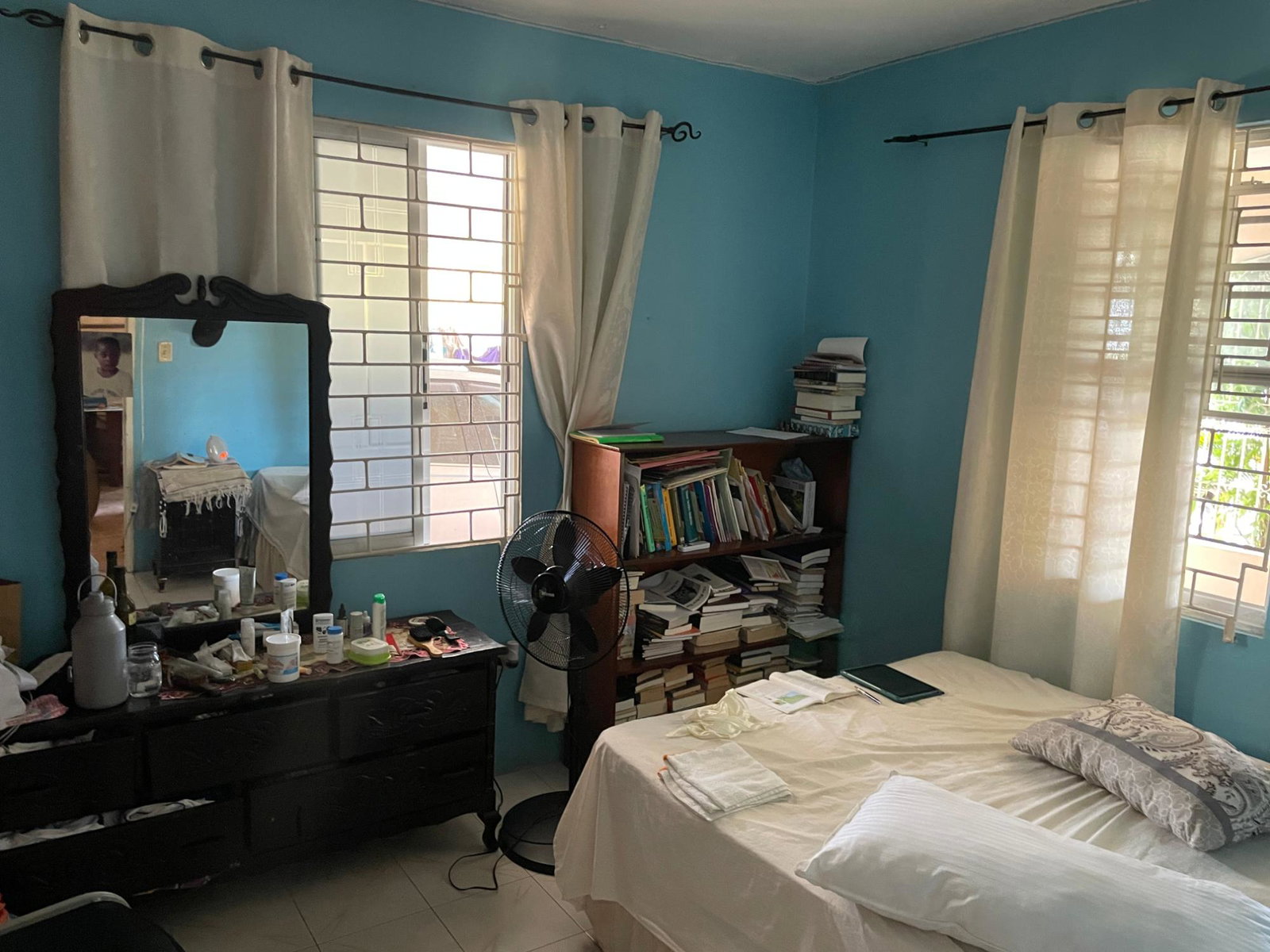 Family-Home-for-Sale-at-40-Atoll-Avenue-Harbour-View-Kingston Eighth image of 40 Atoll Avenue, Kingston 17 in HARBOUR VIEW, St. Andrew, Jamaica - property is For Sale