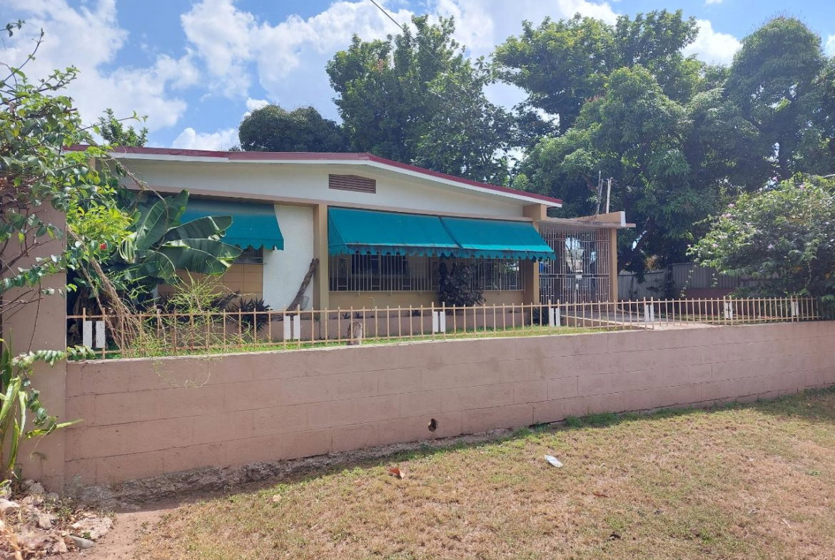 Second image of 4 Dupont Avenue in Kingston 19, St. Andrew, Jamaica - property is For Sale