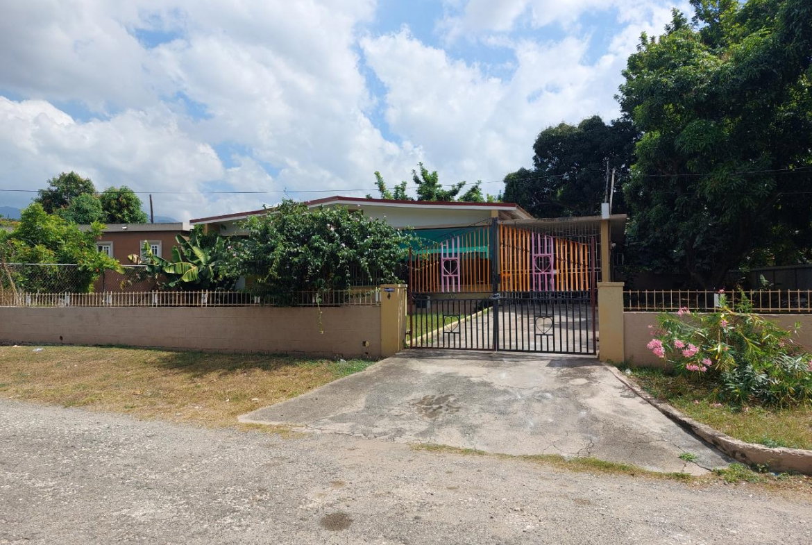 Fourth image of 4 Dupont Avenue in Kingston 19, St. Andrew, Jamaica - property is For Sale