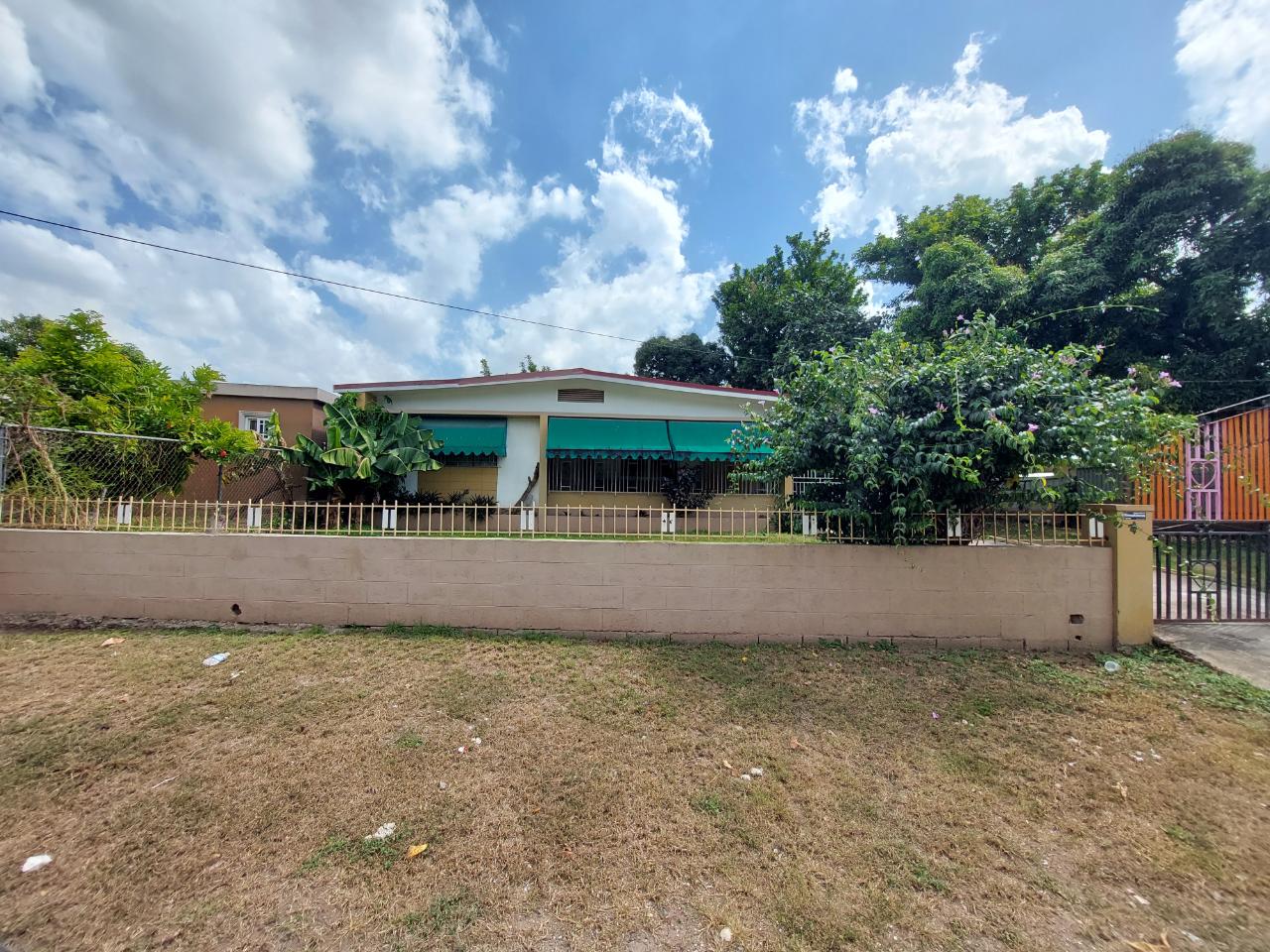 First image of 4 Dupont Avenue in Kingston 19, St. Andrew, Jamaica - property is For Sale