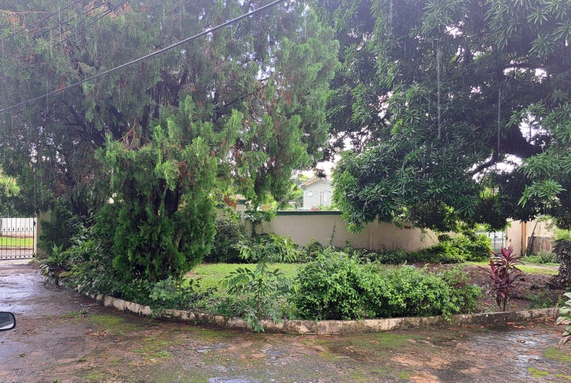 Fourteenth image of 20 New Haven Ave Kgn 6 in Kingston 6, St. Andrew, Jamaica - property is For Sale
