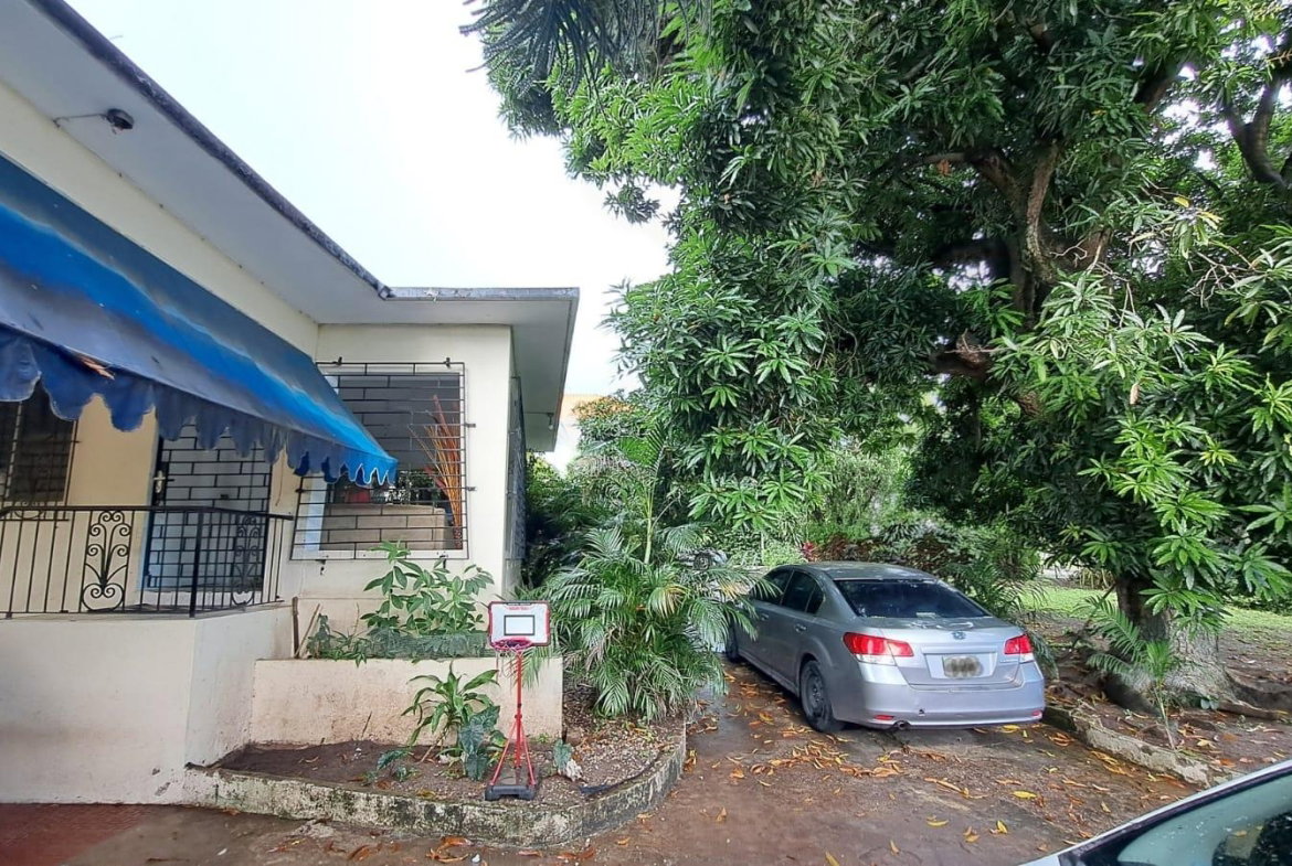 Fifth image of 20 New Haven Ave Kgn 6 in Kingston 6, St. Andrew, Jamaica - property is For Sale