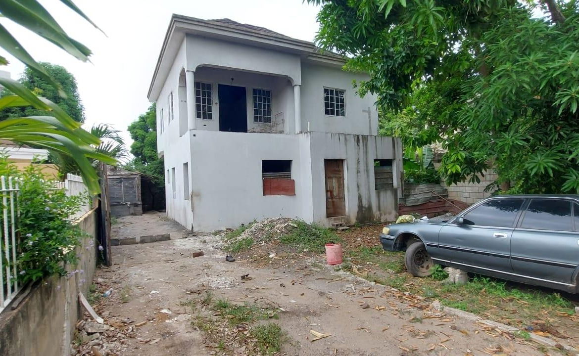 Second image of 3 Pinnacle Close in Kingston 20, St. Andrew, Jamaica - property is For Sale