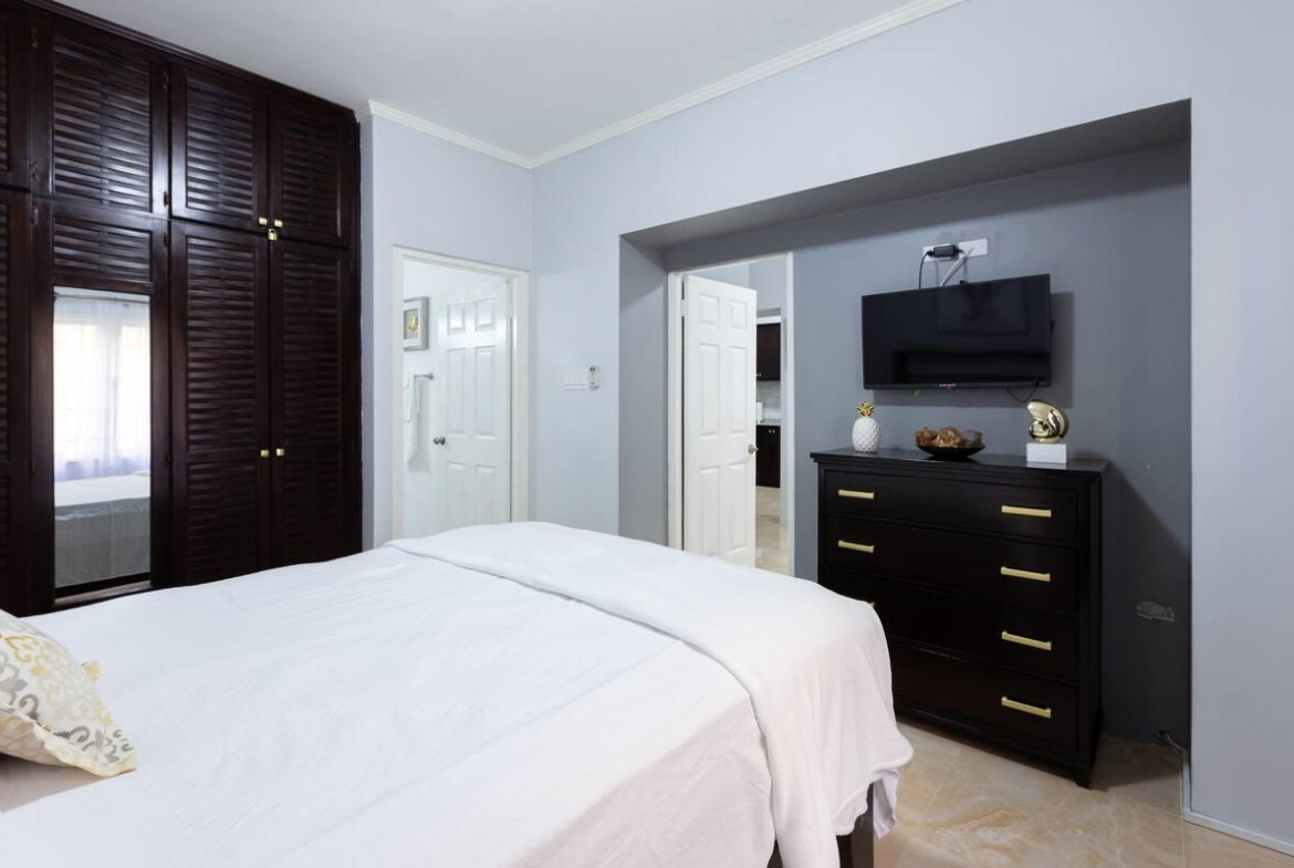 Ninth image of G03-8 Kensington Crescent in KINGSTON, Kingston, Jamaica - property is For Sale